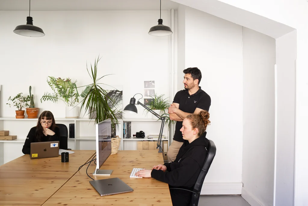 photo équipe webalia au travail